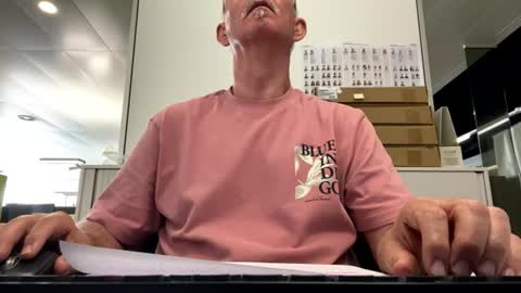 justwalter0064 online show from July 17, 2026, 7:37 am