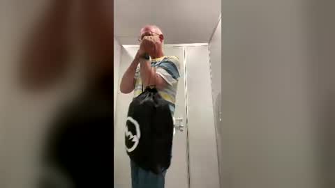 justwalter0064 online show from July 23, 2026, 6:22 am