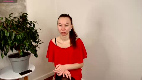 Juja and Kira online show from February 6, 2025, 9:06 pm