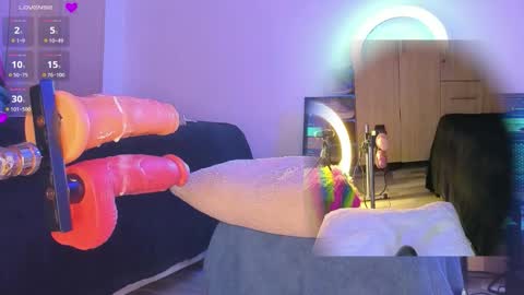  Karolin  online show from September 23, 2025, 2:03 am