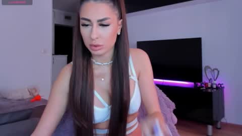 k_chic1 online show from March 5, 2025, 9:38 am