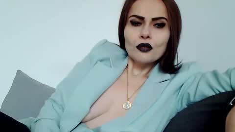 k_queen36 online show from December 18, 2025, 12:22 pm