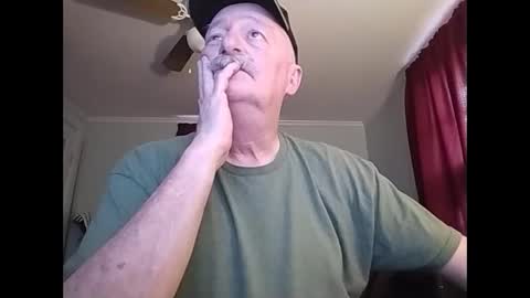 Snapshot of kabriggs136 chatting on February 4, 2025, 10:45 pm kabriggs136 online show from February 4, 2025, 10:45 pm