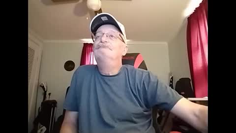 Snapshot of kabriggs136 chatting on February 22, 2025, 9:04 pm kabriggs136 online show from February 22, 2025, 9:04 pm