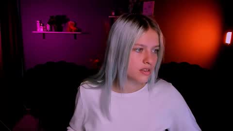 kaela_spell_ online show from October 17, 2025, 1:03 pm