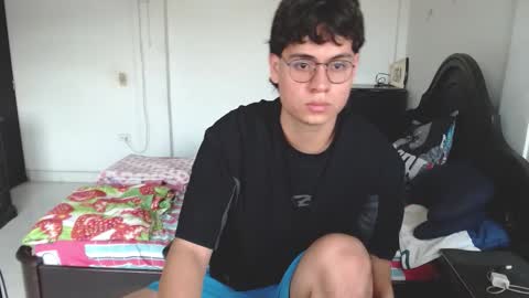 Snapshot of kafer_1022 chatting on February 20, 2026, 7:03 pm kafer online show from February 20, 2026, 7:03 pm