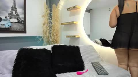 Snapshot of kagomme_h chatting on November 11, 2025, 4:56 am Antonella online show from November 11, 2025, 4:56 am