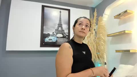 Snapshot of kagomme_h chatting on November 28, 2025, 9:34 am Antonella online show from November 28, 2025, 9:34 am