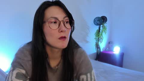 ChloeIndependient model online show from January 6, 2025, 1:09 am