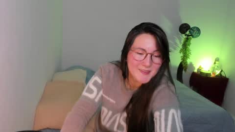 ChloeIndependient model online show from January 22, 2025, 3:09 am