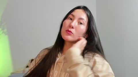 ChloeIndependient model online show from February 27, 2025, 9:47 pm