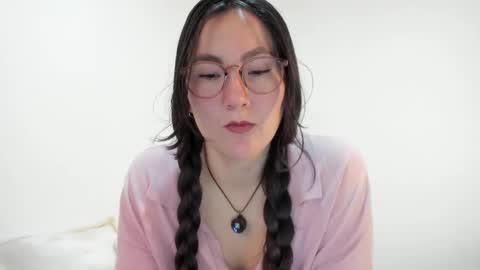 ChloeIndependient model online show from September 30, 2025, 4:12 pm