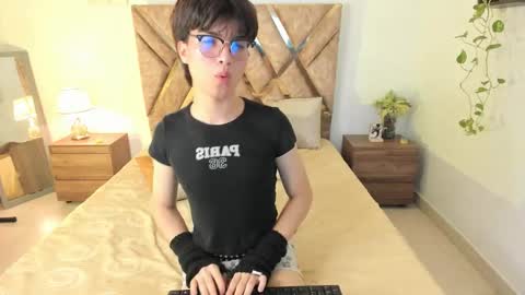 Snapshot of kai_blaz chatting on March 12, 2026, 11:33 pm Kai online show from March 12, 2026, 11:33 pm