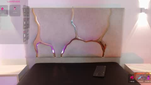 kai_tay1 online show from March 22, 2026, 11:46 am