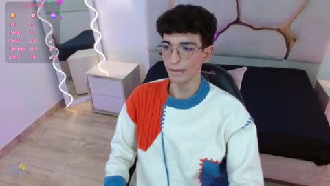 kai_tay1 online show from April 16, 2026, 11:44 am