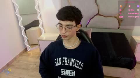 kai_tay1 online show from April 18, 2026, 11:36 am