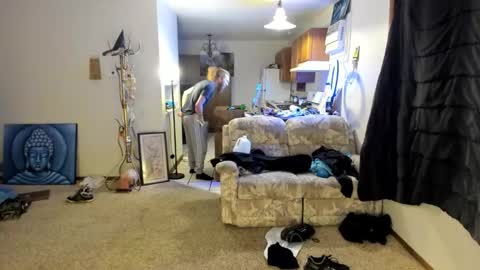 Kaiku77 online show from December 19, 2025, 4:41 am