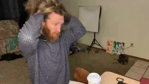 Kaiku77 online show from February 24, 2026, 6:28 pm