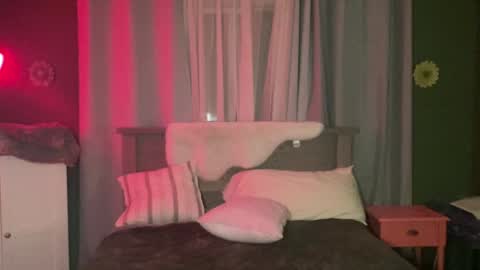 Kailee Smile online show from November 11, 2025, 4:45 am