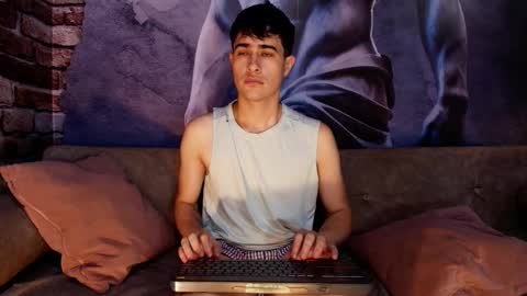 Snapshot of kairoblaaze chatting on November 6, 2025, 1:56 pm KairoBlaaze online show from November 6, 2025, 1:56 pm