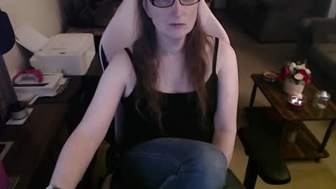 Snapshot of kait331 chatting on February 13, 2026, 2:29 am Camprincess331 online show from February 13, 2026, 2:29 am