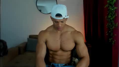 Snapshot of kale_tomson chatting on October 25, 2025, 8:47 pm kale thomson online show from October 25, 2025, 8:47 pm