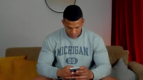 Snapshot of kale_tomson chatting on November 23, 2025, 4:12 am kale thomson online show from November 23, 2025, 4:12 am