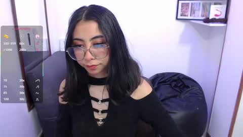 Snapshot of kalilowe_ chatting on November 27, 2025, 5:15 pm Kali online show from November 27, 2025, 5:15 pm