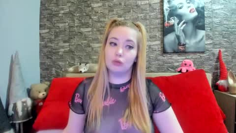 kalindahot online show from February 14, 2025, 10:25 pm