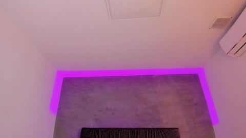 Carolina   online show from February 1, 2025, 5:37 pm