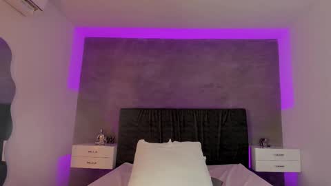 Carolina   online show from March 7, 2025, 5:28 pm