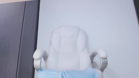 Hannah online show from December 14, 2025, 8:24 pm