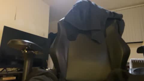 Snapshot of kalvadoz chatting on December 28, 2024, 10:55 pm Benji online show from December 28, 2024, 10:55 pm