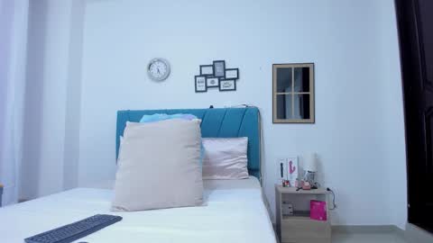 Snapshot of kam_lopez chatting on November 10, 2025, 11:37 pm Kamilalopez online show from November 10, 2025, 11:37 pm