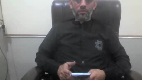 kami99099 online show from October 9, 2025, 4:32 am