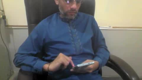 kami99099 online show from October 17, 2025, 4:48 am