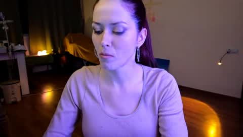 Kamila online show from April 18, 2026, 7:58 pm