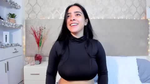 Kamila Betancourt online show from December 3, 2025, 1:20 pm