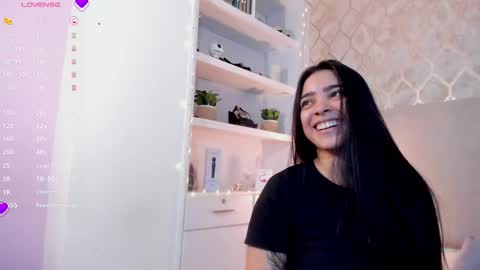 Kamila Betancourt online show from March 16, 2026, 2:21 pm