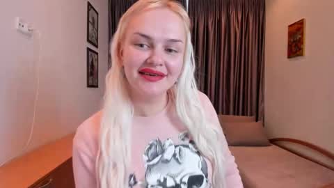 Snapshot of kamilagame chatting on November 25, 2025, 9:31 am Camila online show from November 25, 2025, 9:31 am