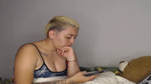 Snapshot of kammy_cami chatting on February 3, 2026, 10:48 pm kammy y camila online show from February 3, 2026, 10:48 pm