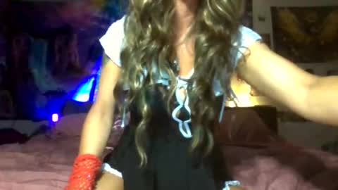 kandi4love online show from October 19, 2025, 2:34 am