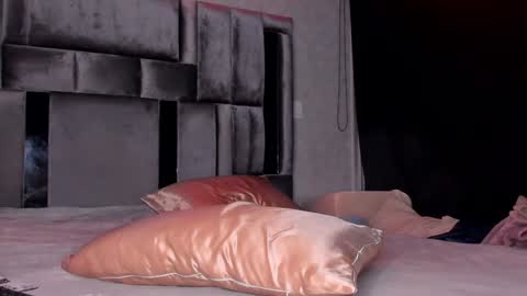 kandria loversex online show from December 3, 2024, 5:42 am