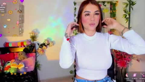 Snapshot of kandygirl_023 chatting on November 13, 2025, 11:42 am hello Im Danni online show from November 13, 2025, 11:42 am