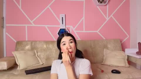 kaoriille online show from February 21, 2025, 6:29 am