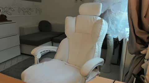 karen0092 online show from May 19, 2026, 1:06 pm