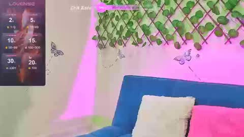 Karen  online show from September 22, 2025, 1:46 pm