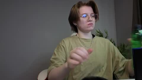 Karen online show from March 29, 2026, 1:49 am