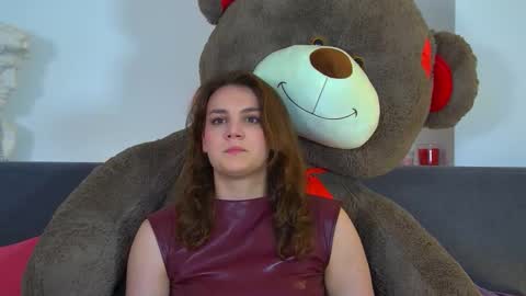 Karen online show from September 19, 2025, 6:30 pm