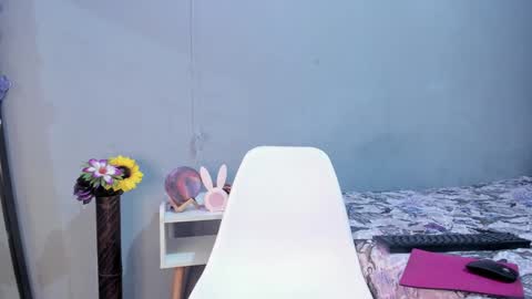 Karen online show from January 8, 2025, 7:45 pm